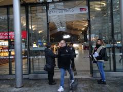 Distribution Stop la Galère Gare du Nord 7 déc 2023 dsc00692.jpeg