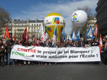 Manifestation contre la loi Blanquer 30 mars 2019 img_0366.jpg
