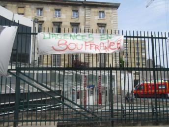Urgences Lariboisière en grève. img_0527.jpg
