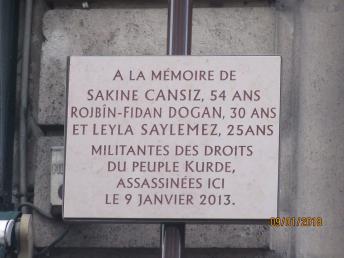 Plaque à la mémoire des 3 militantes kurdes . img_5859.jpg