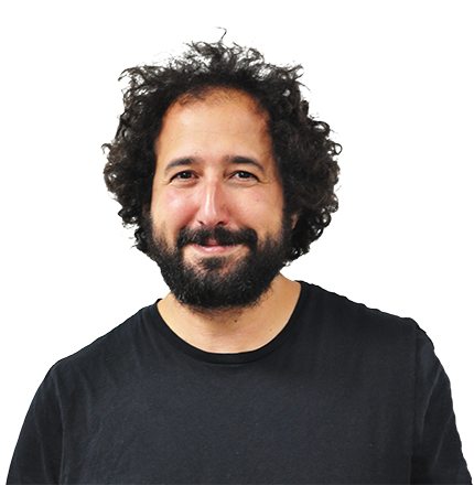 Photo de face de Laurent Igheroussene, sur fond transparent