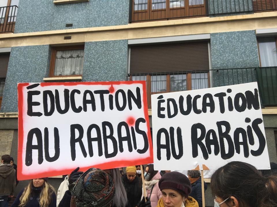 Fermetures De Classes Suppressions De Postes L école Publique En Fermetures De Classes Suppressions De Postes L école Publique En